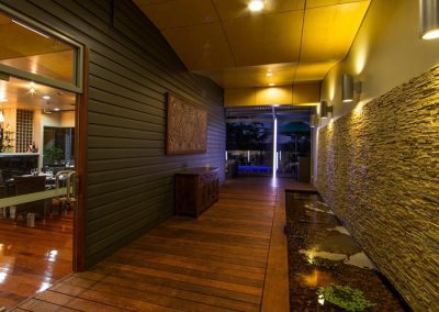Cicada Lodge_Entry